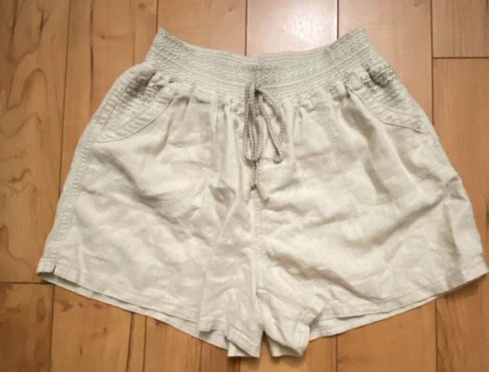 Alfa Women's Linen Blend Pull-On Drawstring Shorts
